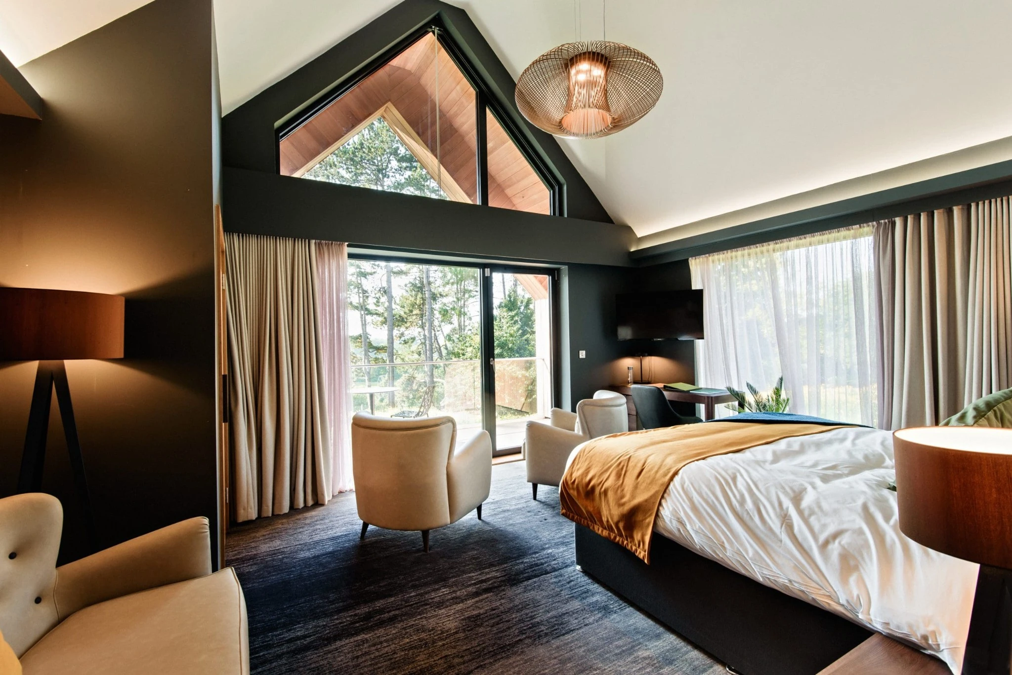 Delamere luxury bedroom